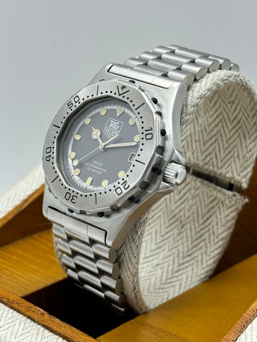 TAG Heuer - 3000 Professional 200 Meters - Ingen mindstepris - Ref.932.213  Cal.3.87 - Mænd - 1980-1989