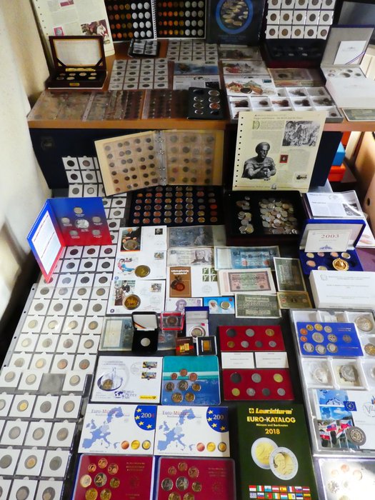 Verden Collection of coins/banknote/medals/euro inkl pp from old to modern (500 pieces)  (Ingen mindstepris)