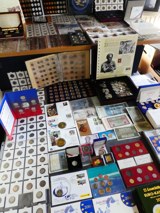 Verden Collection of coins/banknote/medals/euro inkl pp from old to modern (500 pieces)  (Ingen mindstepris)