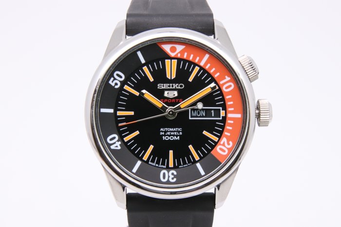 Seiko - Seiko 5 - Ingen mindstepris - SRPB31J1 | 4R36-06C0 - Mænd - 2011-nu