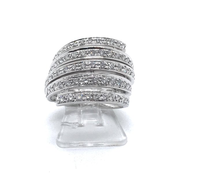 Damiani - Ring - 18 kraat Hvidguld -  1.50ct. tw. Diamant (Natur)