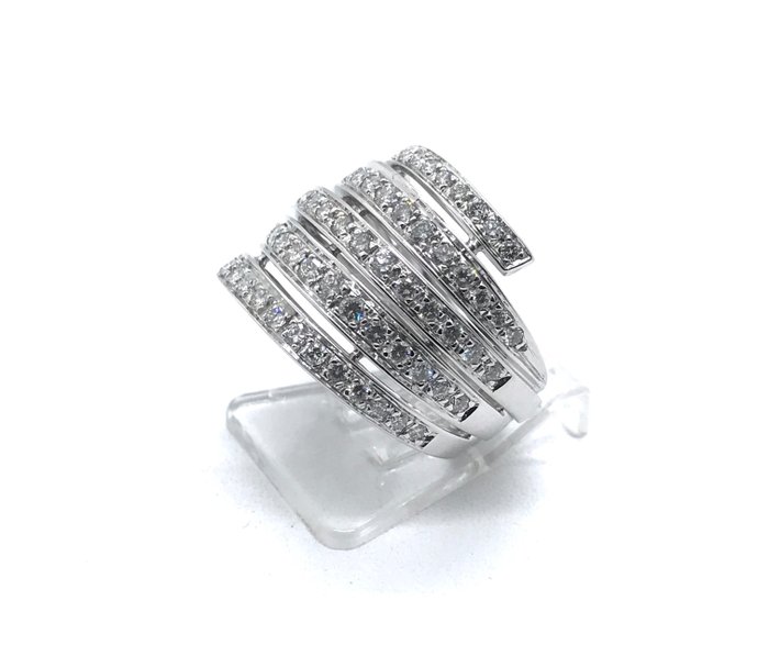 Damiani - Ring - 18 kraat Hvidguld -  1.50ct. tw. Diamant (Natur)