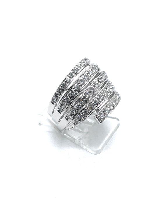 Damiani - Ring - 18 kraat Hvidguld -  1.50ct. tw. Diamant (Natur)