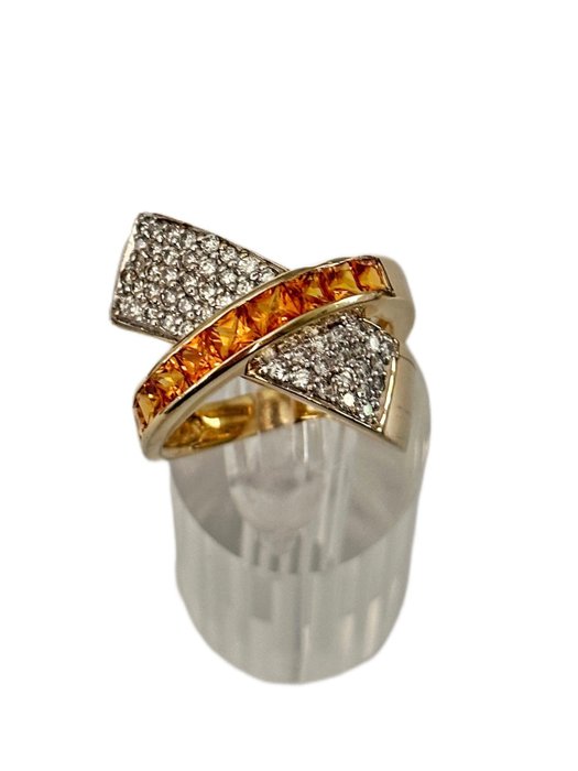 Ring - 14 karat Gulguld Vintage 14K guldring diamanter og orange ædelstene -  075ct tw Diamant (Natur)