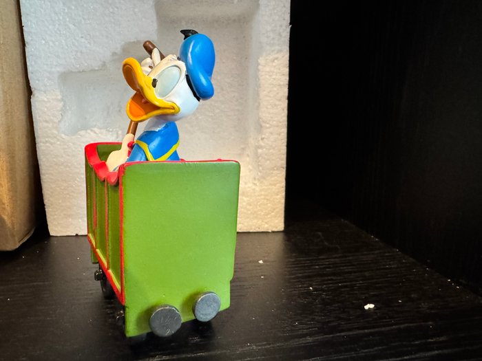 Mickey Mouse als machinist en Donald in de kolenwagen - 2 Figure