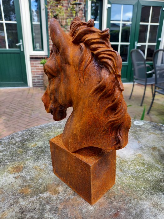 Statue, Lifelike Beautiful Horse Head Statue - 25 cm - Støbejern