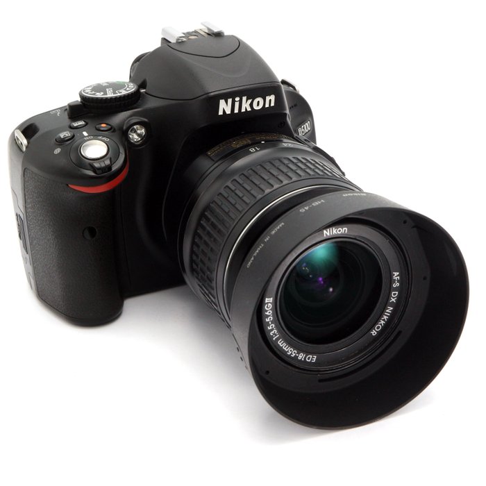 Nikon D5100 + AF-S 18-55mm f/3.5-5.6G II ED met nog maar 9738 clicks #DSLR FUN #PRO Digitalt refleks kamera (DSLR)