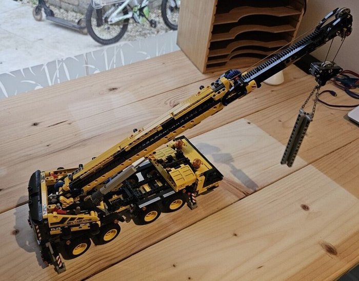 Lego - LEGO TECHNIC Mobile Crane 42108 - 2020+ - U.K.