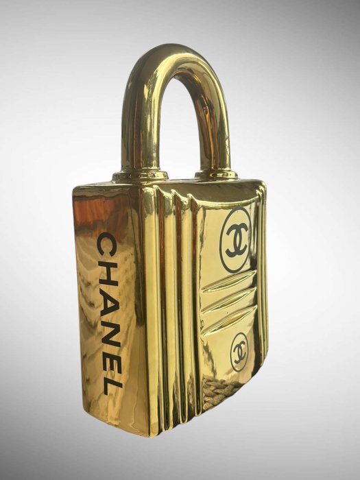 AmsterdamArts - Big shiny Chrome gold Chanel lock