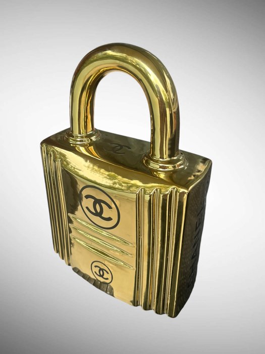 AmsterdamArts - Big shiny Chrome gold Chanel lock