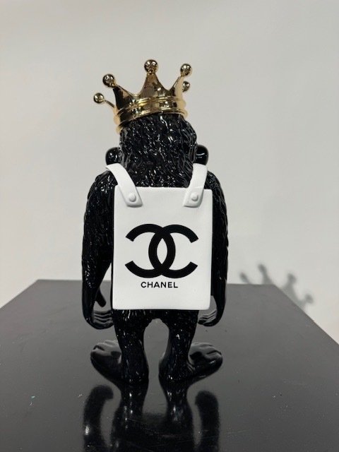 Van Apple - Fashion Monkey - Chanel