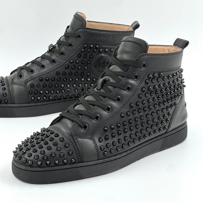 Christian Louboutin - Sneakers - Størelse: Shoes / EU 43.5