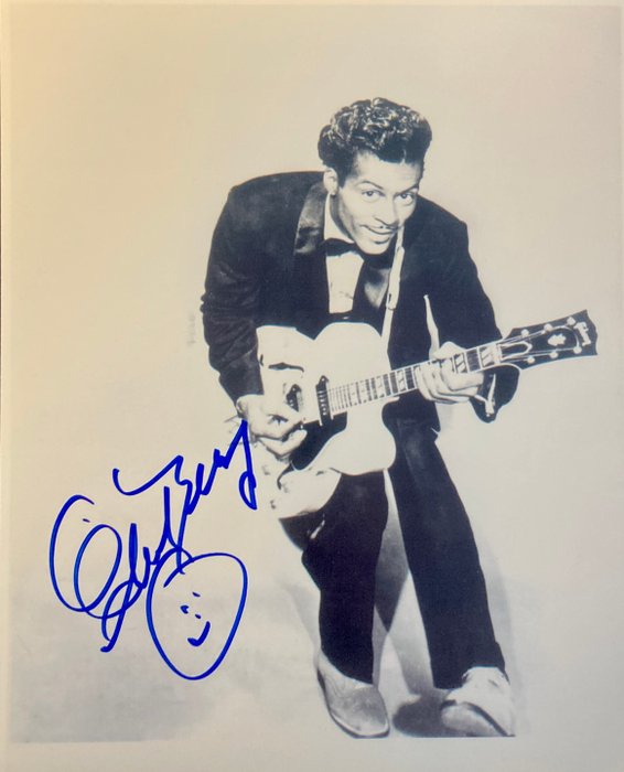 Chuck Berry  - Signed Photo - 20x25cm - With COA - Photo