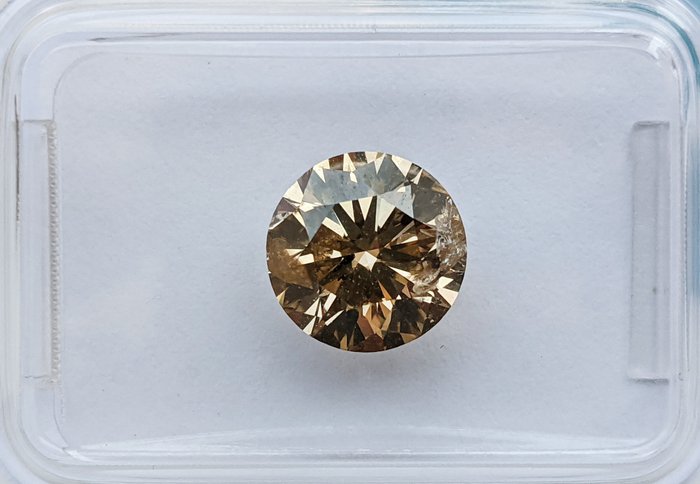 Ingen mindstepris - 1 pcs Diamant  (Naturfarvet)  - 1.75 ct - Rund - Fancy Gullig Brun - I1 - International Gemological Institute (IGI)