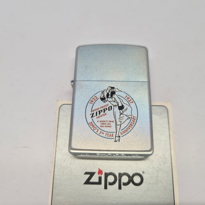 Zippo - Windy / Varga Girl - Lighter - Messing