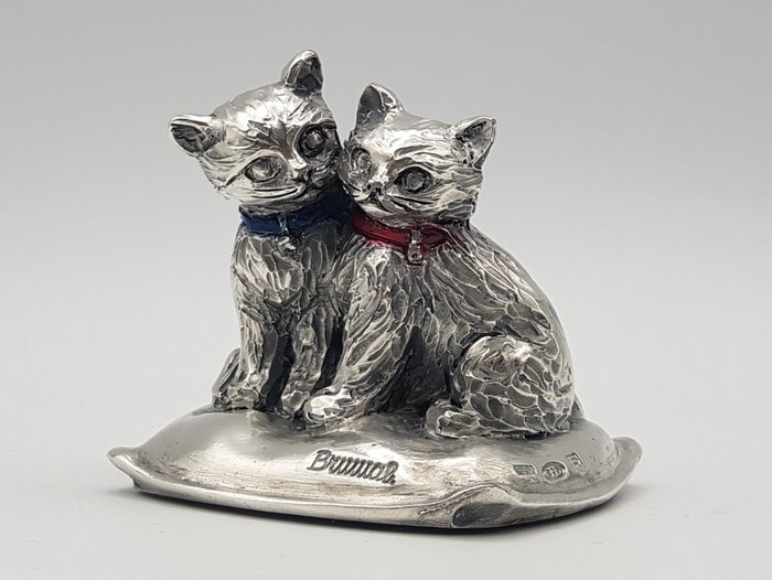 Coppia di gatti rivestiti in Argento 800 - Statuette - .800 sølv, Sølvbelagt