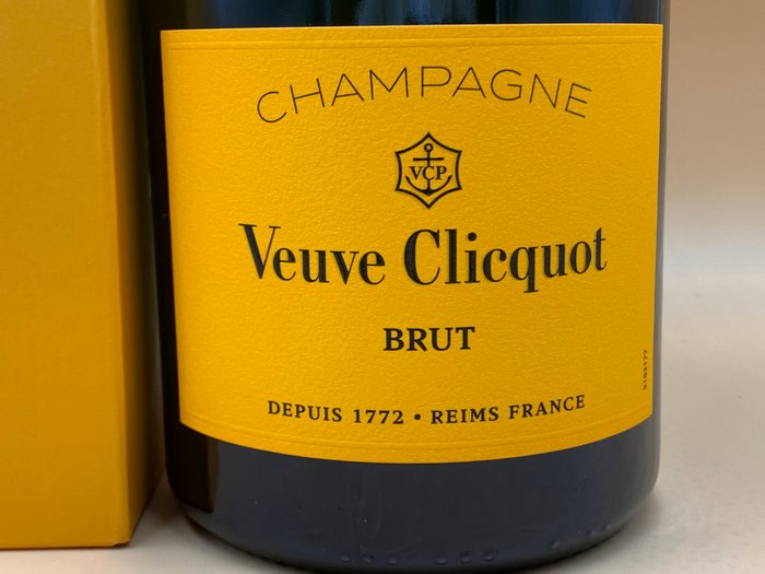 Veuve Clicquot - Champagne Brut - 1 Magnum (1,5 L)