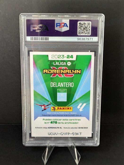 2023/24 Panini Adrenalyn XL Lamine Yamal Balon de Oro - Edición Limitada PSA 10 Graded card