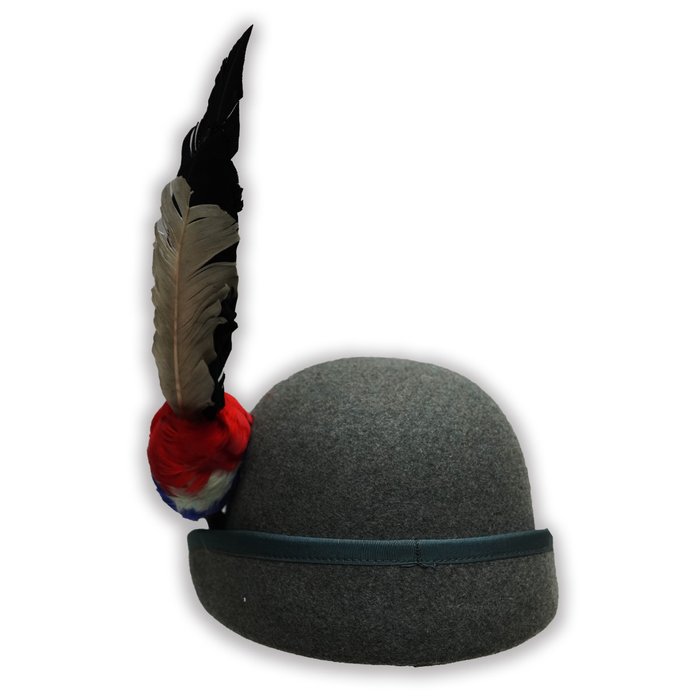 Italien - Alpine jægere - Militær hjelm - Shako / Alpine hunters' kepi kendt som Alpini - 1950/1970