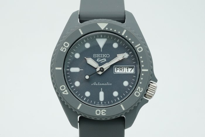 Seiko - Seiko 5 - Ingen mindstepris - SRPG81K1 | 4R36-09M0 | Asia Exclusive - Mænd - 2011-nu