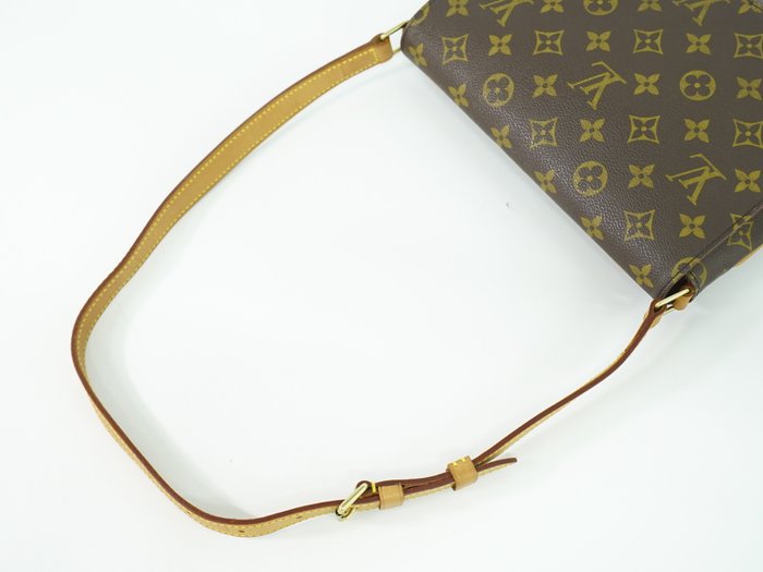 Louis Vuitton - Musette Tango - Skuldertaske