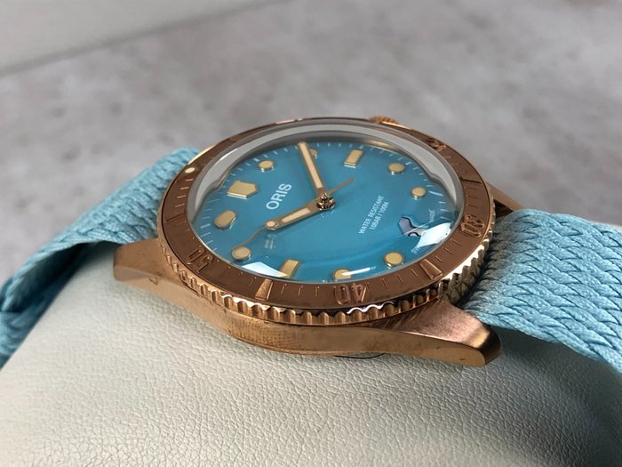 Oris - Divers Sixty-Five Cotton Candy Bronze Automatic - 01 733 7771 3155-07 3 19 02BRS - Unisex - 2011-nu