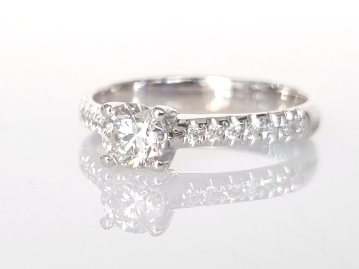 Forlovelsesring - 18 kraat Hvidguld Diamant (Natur)