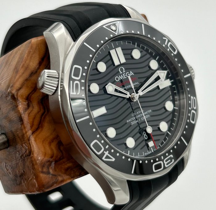 Omega - Seamaster Diver 300M - 210.32.42.20.01.001 - Mænd - 2011-nu