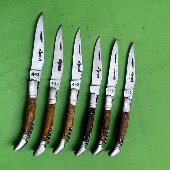 Køkkenkniv - Chef's knife - Stål, Træ, Legendarisk køkken + lommeknive - direkte fra landsbyen Laguiole - Blanding af gamle stavknive - Frankrig