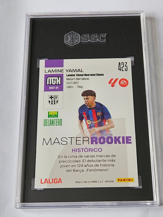 2023/24 Panini Megacracks Liga EA Sports Lamine Yamal #423 Master Rookie SGC 9 - 1 Graded card