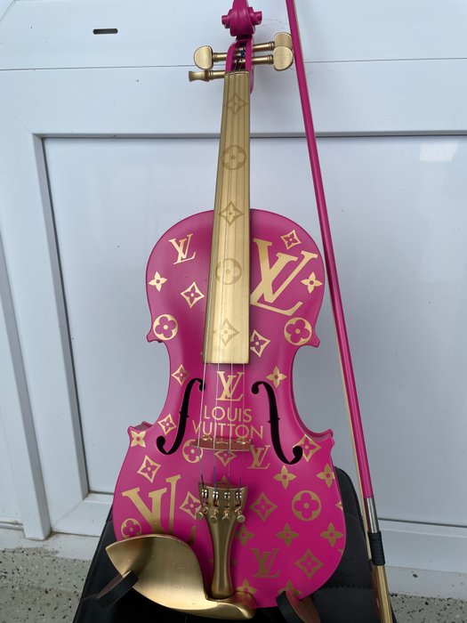 J.Reinhardt - Louis Vuitton Violin - CraZy Pink  Gold