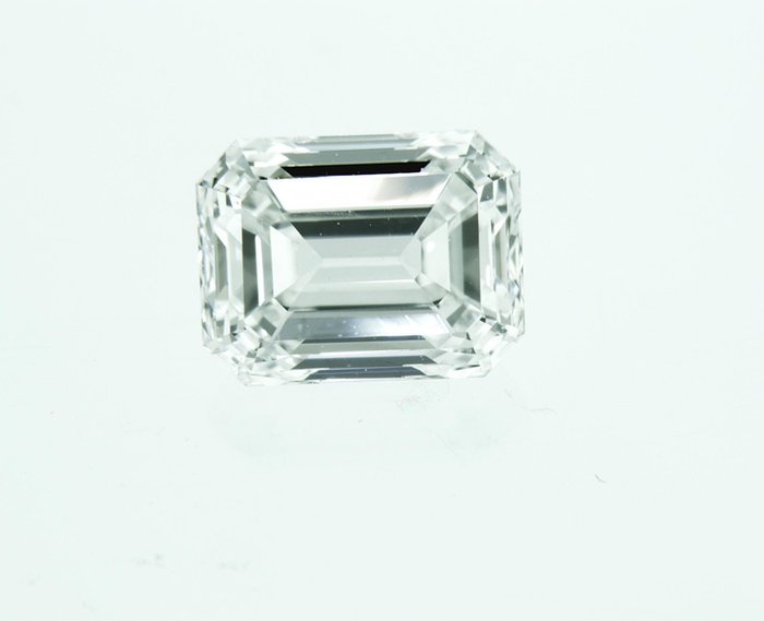 1 pcs Diamant  (Natur)  - 101 ct - Smaragd - E - VVS1 - Gemological Institute of America (GIA) - n133