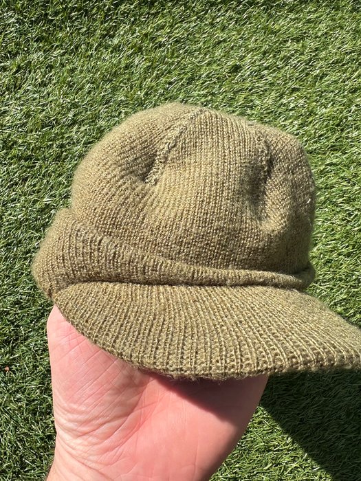 Amerikas Forenede Stater - Komplet WW2 US Army Issue Wool ''Jeep Cap'' - Battle of Bulge - Vinter - båret under M1 hjelm - Militærudstyr