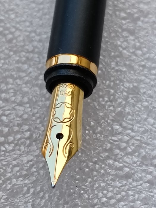 Montblanc - Penna Stilografica Montblanc Noblesse  nib 18 kt 750 - Fyldepen