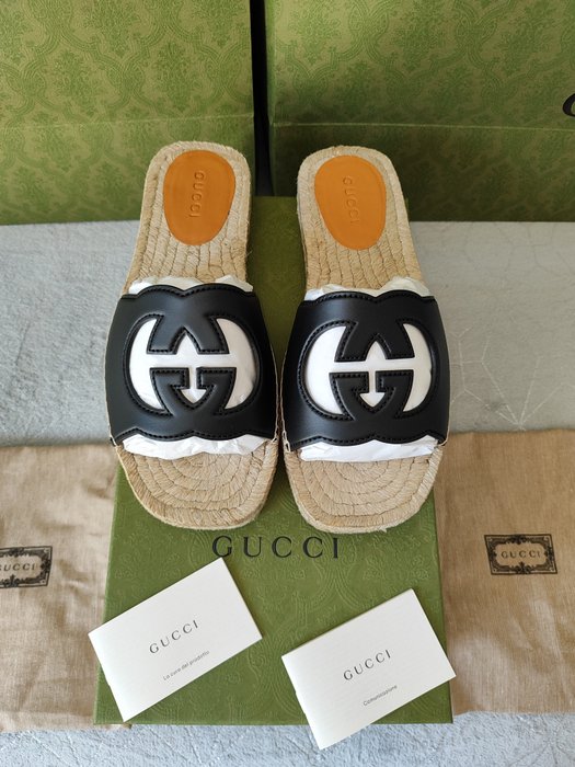 Gucci - Tøfler - Størelse: Shoes / EU 44 UK 10 US 14