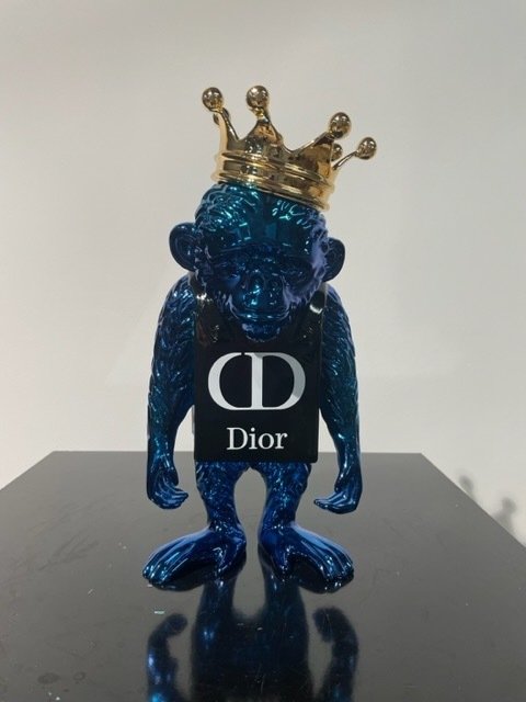 Van Apple - Fashion Monkey -Dior