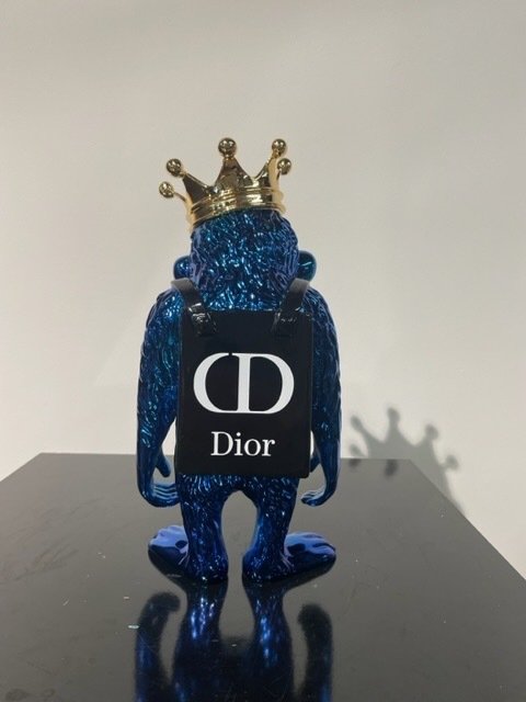 Van Apple - Fashion Monkey -Dior