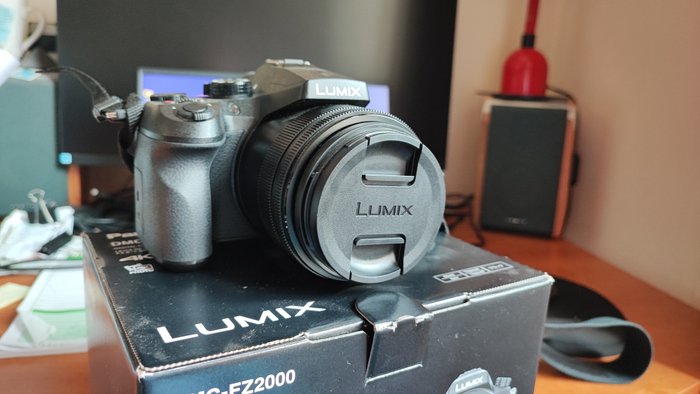 Panasonic DMC-FZ2000 (Free shipping) Digitalkamera