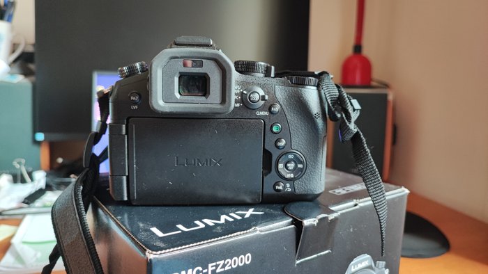 Panasonic DMC-FZ2000 (Free shipping) Digitalkamera