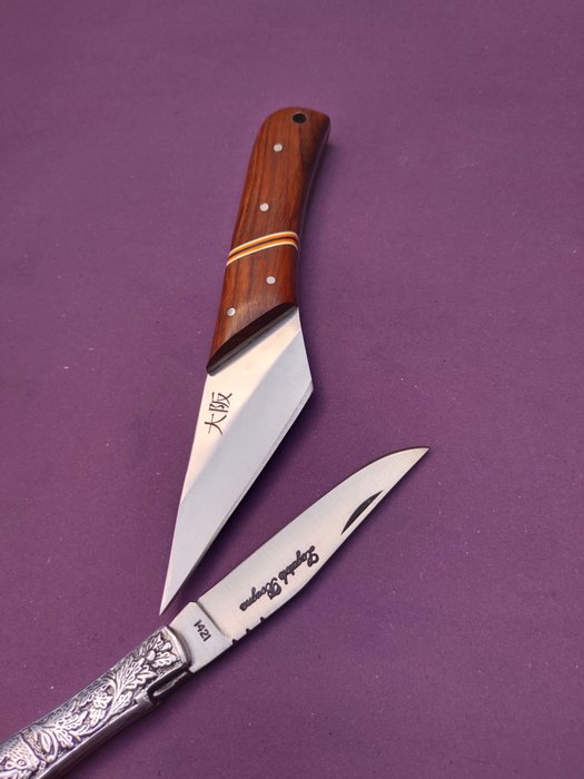 Køkkenkniv -  Laguiole Bougna" franske traditionelle knives kulinariske bøfknive" - Stål, Træ - Frankrig - Personlig samling