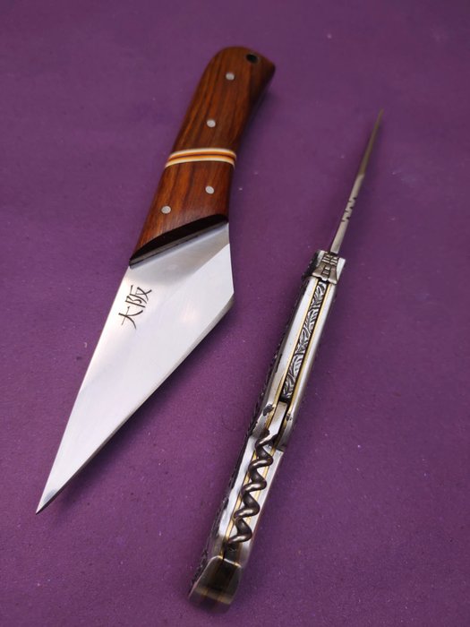 Køkkenkniv -  Laguiole Bougna" franske traditionelle knives kulinariske bøfknive" - Stål, Træ - Frankrig - Personlig samling