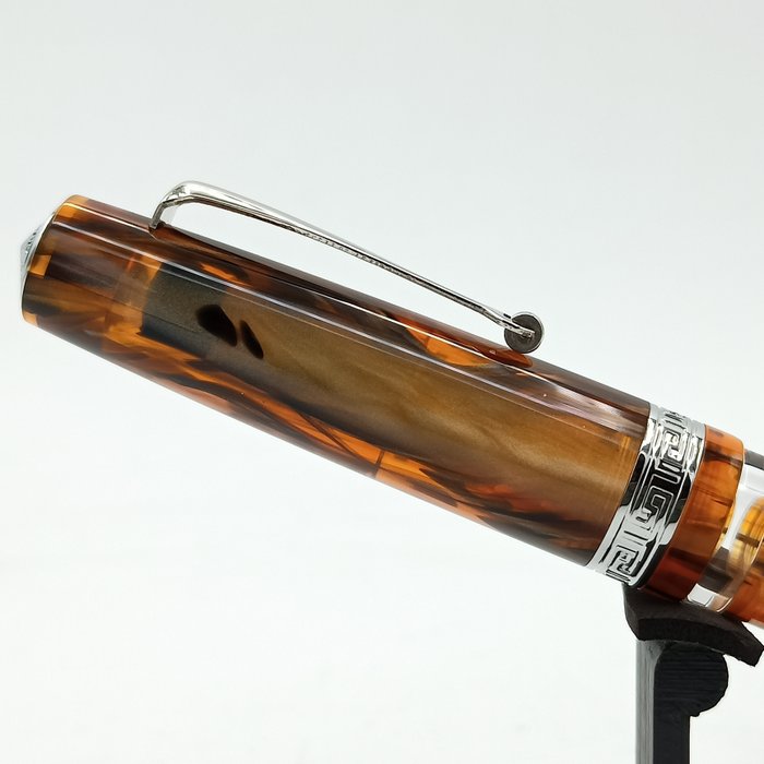 Armando Simoni Club - Studio - Brown Antelope - Rhodium Trim - Fyldepen