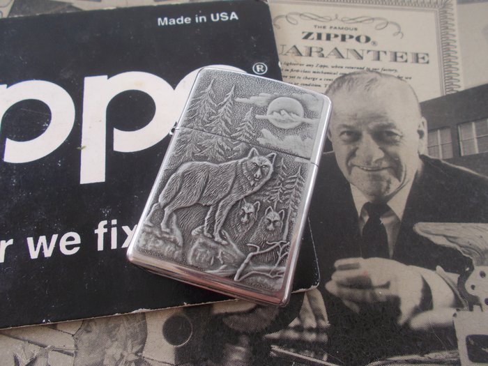 Zippo Lighter Wolf PackTimbervolves Volves Wolf Emblem 2009 - Lighter - Bronze