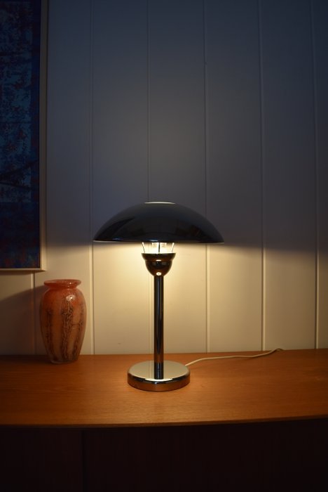 Ikea - Bordlampe - Metal krom