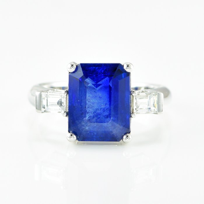 Ring Platin -  4.72ct. tw. Safir - Diamant - Intens blå safir