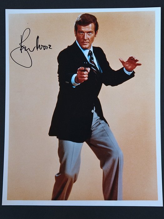 James Bond 007: Moonraker - Sir Roger Moore (+) as 007 - Autograph, Photo with COA