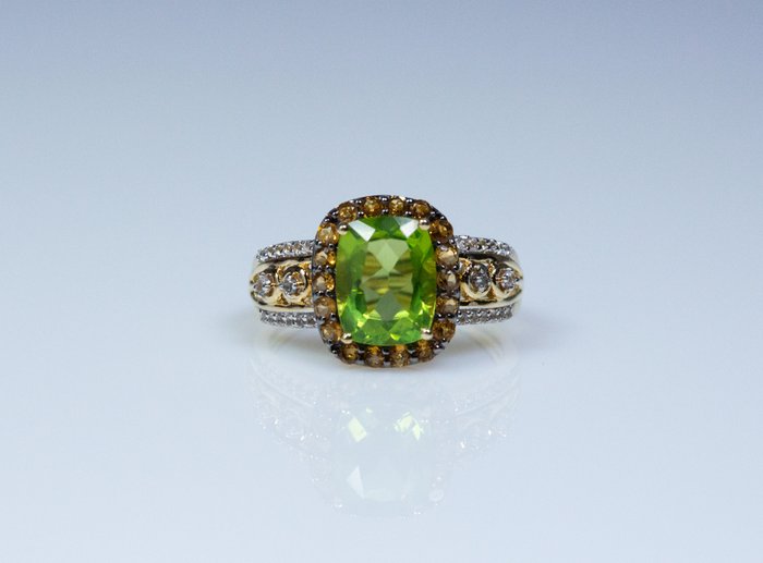 Ingen mindstepris - Ring - 925 sølv, forgyldt - 2,50 ct peridot (testet) - citrin - hvide safirer