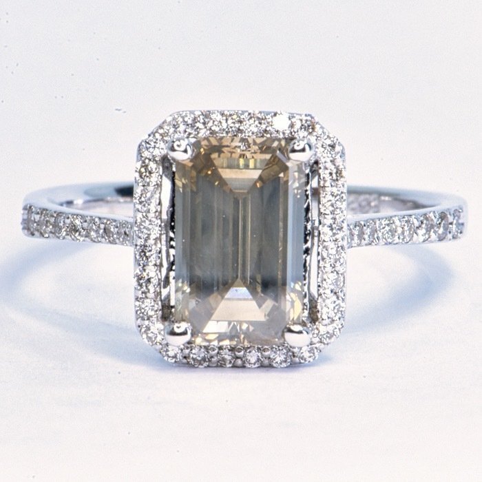 Ring - 14 karat Hvidguld -  2.13ct. tw. Diamant (Natur) - Diamant