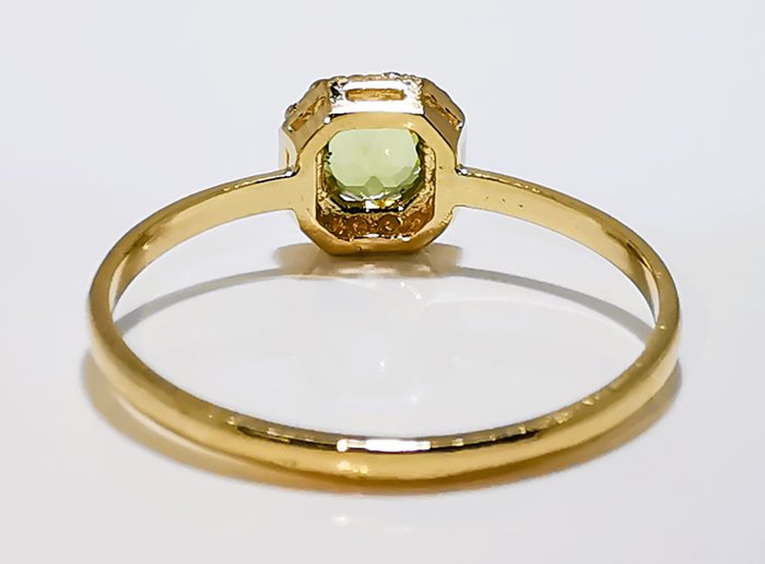 Ingen mindstepris - Ring - 14 karat Gulguld Peridot