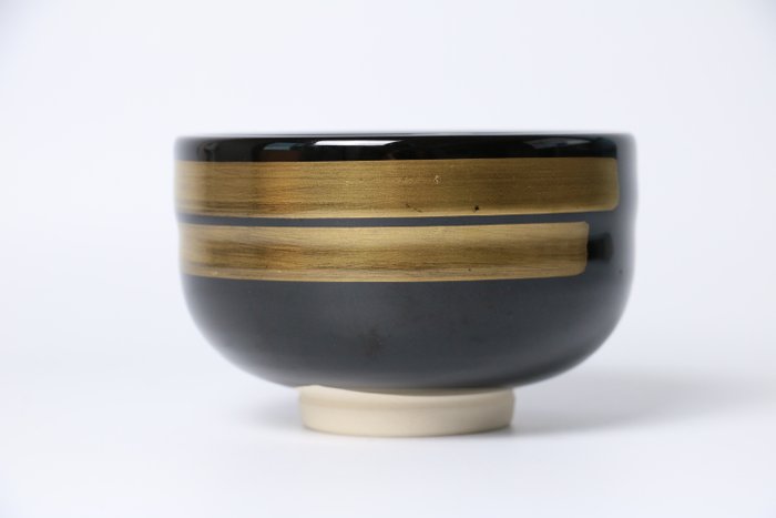 Kutani ware teskål, lavet af ovnen 九谷錦苑 (Kutani Nishikien), - Porcelæn - 九谷錦苑 Kutani Nishikien - Japan - 1900-2000